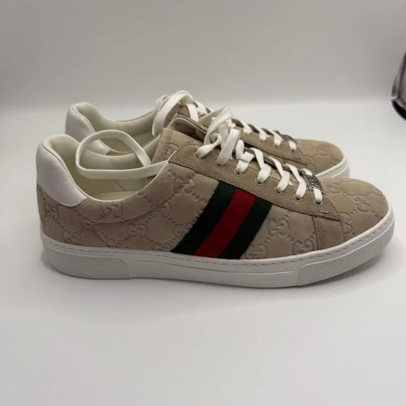 NWT Gucci Beige Ace Sneakers with Red and Green Accents size 39 fit 8.5-9US - Picture 1 of 9